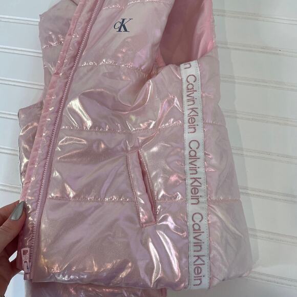 Zara Calvin Klein Girls Pink Hooded Puffer Vest & Jeans Bundle OF 2 Size 4-5 - Picture 3 of 10